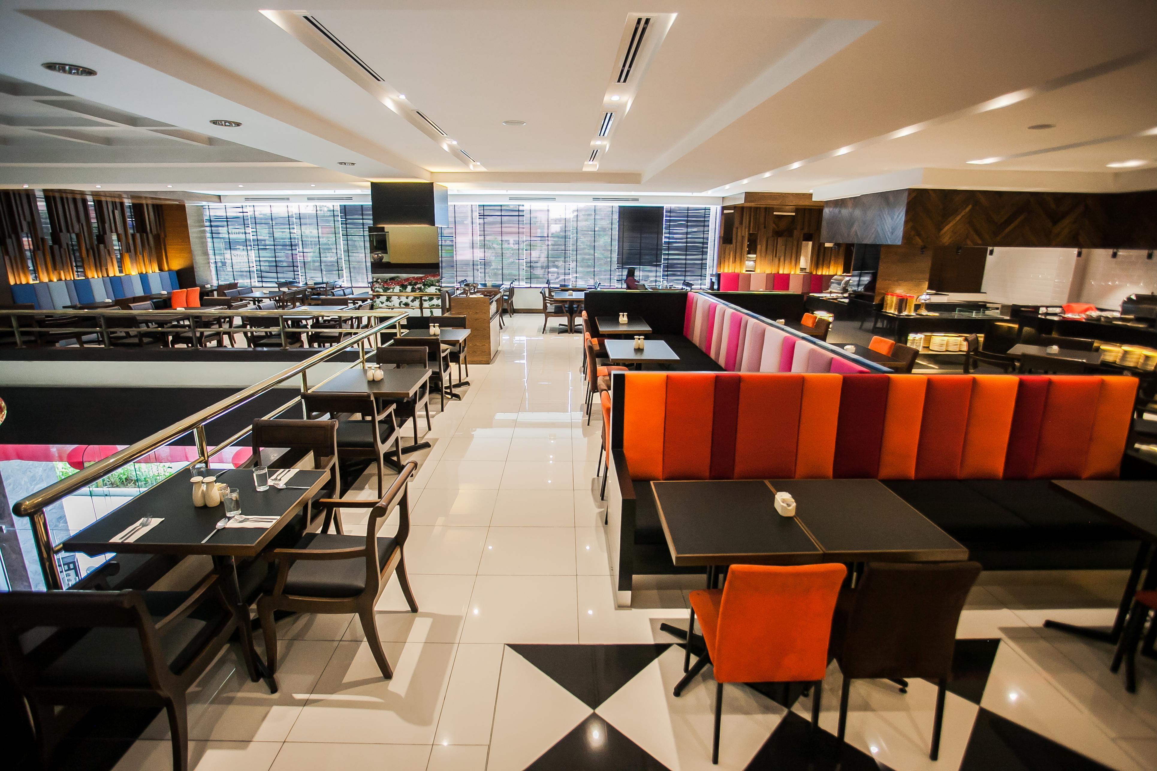 Hotel Crystal Crown Jb