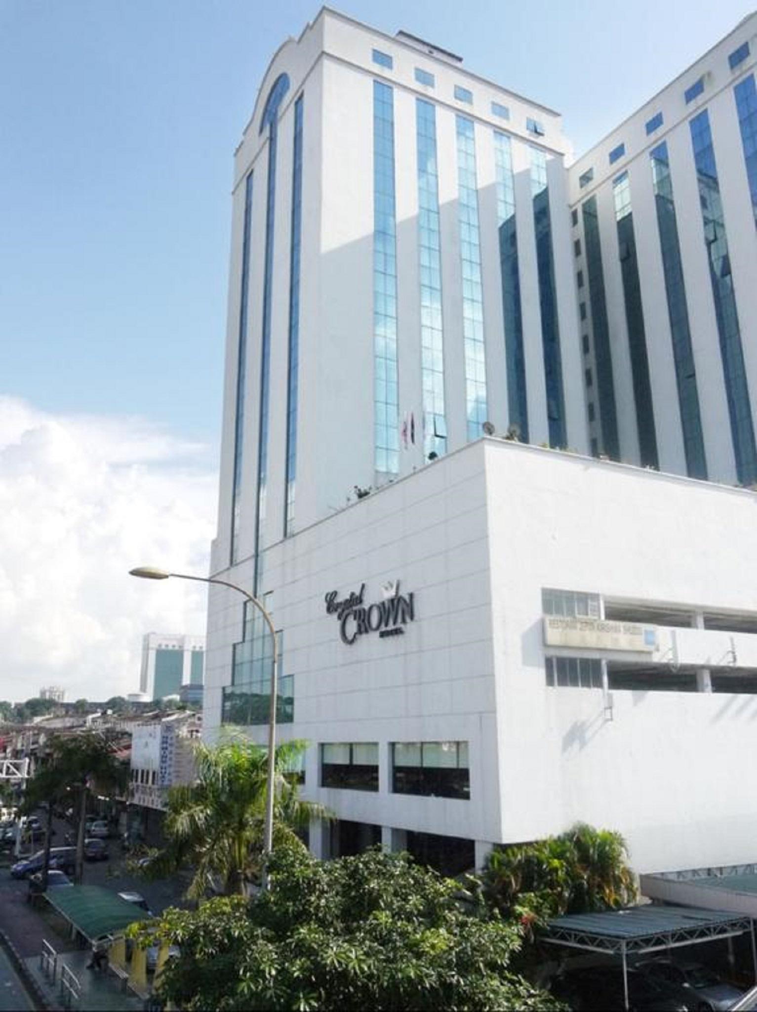 Crystal Crown Jb Hotel 3*
